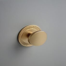 Puxador Para Móvel Ponto Beetle C/ Base Granada Dourado Matte - ZEN