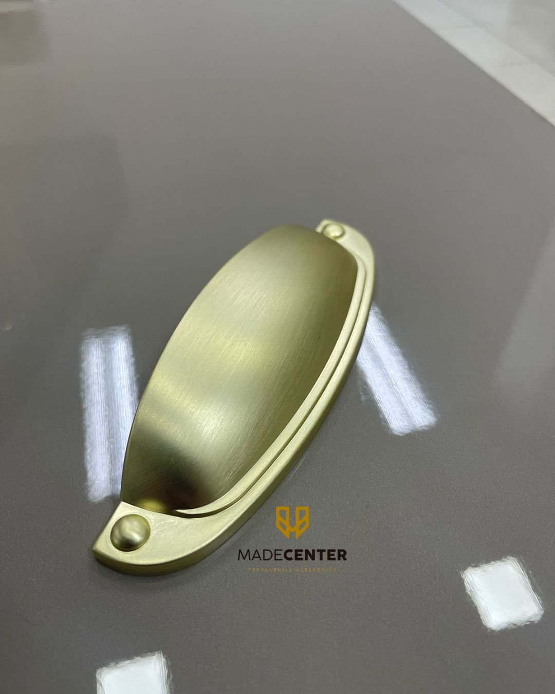 Puxador Para Móvel Paris Pronvençal - Dourado Escovado RENNA